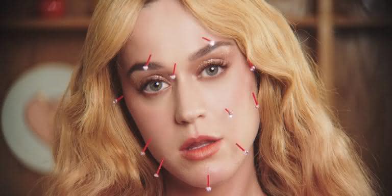 Katy Perry no clipe de 'Never Really Over'. - Reprodução/VEVO