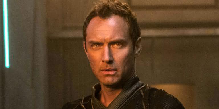 Jude Law em Capitã Marvel. Astro é protagonista de nova série da HBO - Reprodução/Marvel