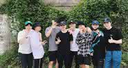 EXO se despedindo de D.O. - Reprodução Instagram