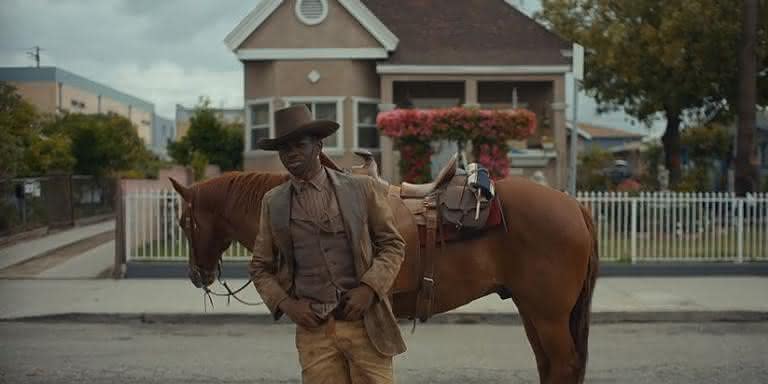 Lil Nas X em clipe de 'Old Town Road' - Reprodução/YouTube