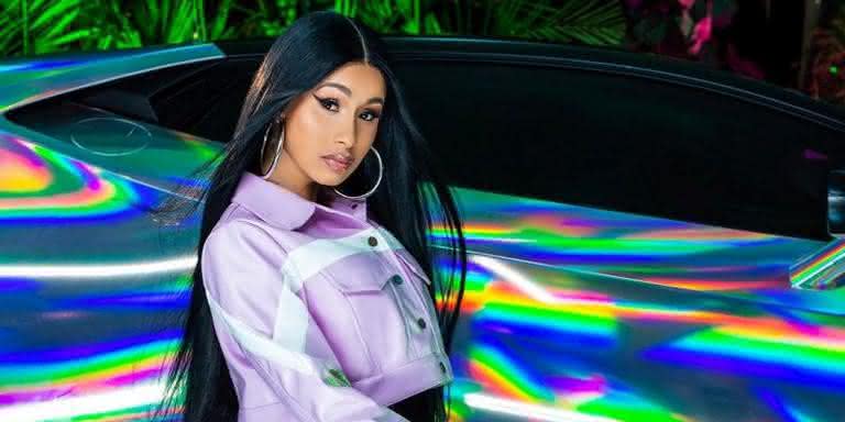 Cardi B em foto publicada em sua rede social - Reprodução/Instagram