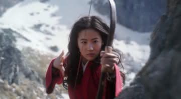 Yifei Liu como Mulan em cena do filme em live-action da personagem - Reprodução/Disney