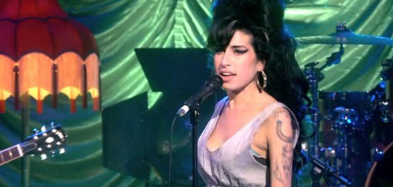 Cena do DVD 'I Told You I Was Trouble: Live in London', de Amy Winehouse - Reprodução