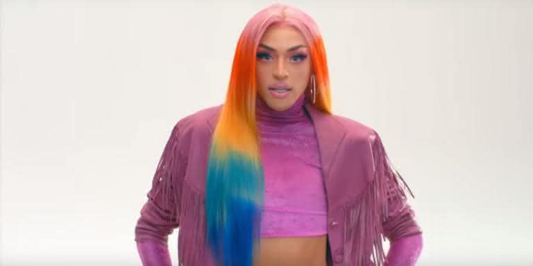 Pabllo Vittar em 'Flash Pose' - Reprodução Youtube