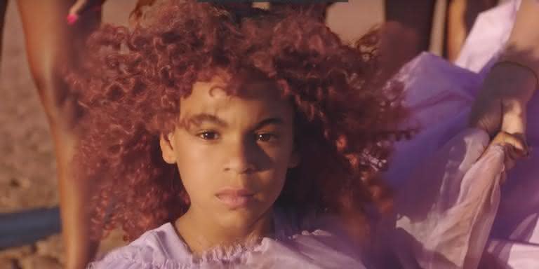 Blue Ivy, filha de Beyoncé, entrou para a Billboard Hot 100 como a artista mais jovem da parada com 'Brown Skin Girl' - Reprodução/YouTube 