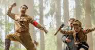 Taika Waititi como Hitler em 'Jojo Rabbit' - Divulgação/20th Century Fox