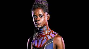 Letitia Wright interpreta a irmã de T'Challa, a jovem gênia Shuri - (Divulgação/Marvel)