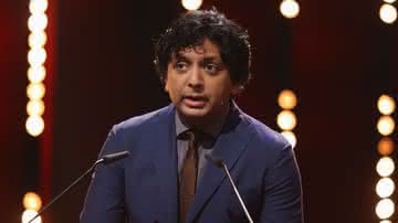 M. Night Shyamalan fecha acordo com a Warner e anuncia próximo filme - Divulgação/Getty Images:Sean Gallup