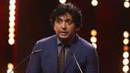 M. Night Shyamalan fecha acordo com a Warner e anuncia próximo filme - Divulgação/Getty Images:Sean Gallup
