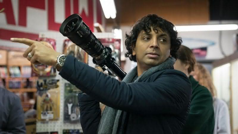 M. Night Shyamalan é o diretor de "Tempo" - (Divulgação/Universal Pictures)