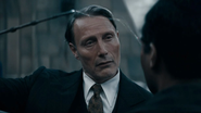 Mads Mikkelsen é Gerardo Grindelwald em "Animais Fantásticos: Os Segredos de Dumbledore" - Divulgação/Warner Bros. Pictures