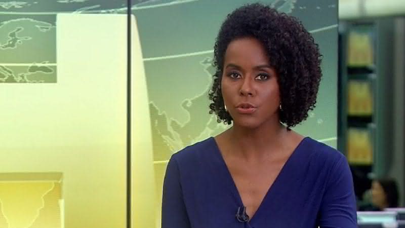 Maju Coutinho no comando do Jornal Hoje - Transmissão/Globo