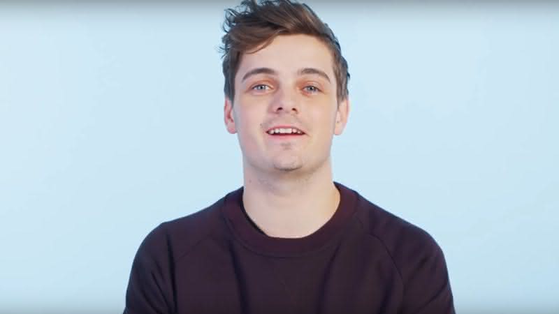 Martin Garrix em entrevista para GQ no YouTube - YouTube