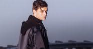 Martin Garrix no clipe de There For You - YouTube