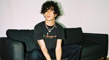 O vocalista Matty Healy do The 1975 (Reprodução/Instagram)