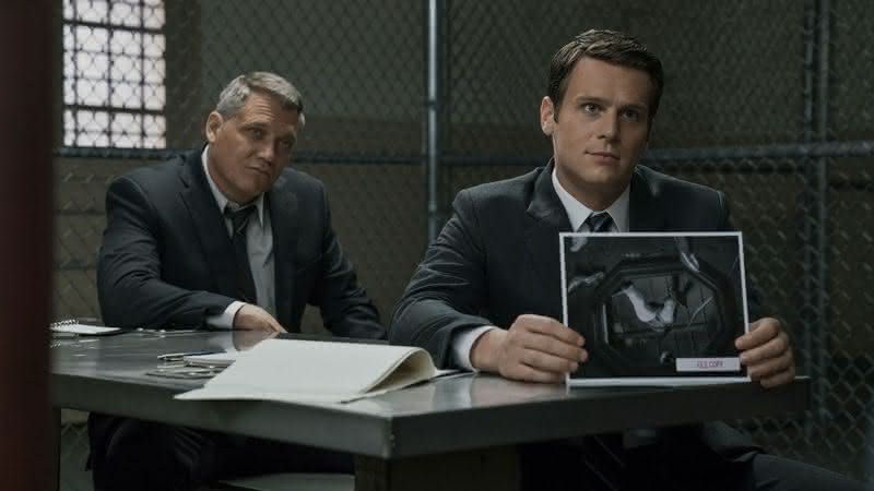 Holt McCallany ("Lights Out") e Jonathan Groff ("Glee") protagonizam "Mindhunter", série original da Netflix - Divulgação/Netflix