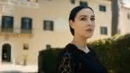 Monica Bellucci, de "Mafia Mamma: De Repente Criminosa", estará em "Beetlejuice 2", sequência de "Os Fantasmas Se Divertem" - Reprodução/Paris Filmes