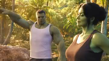 "Mulher-Hulk": Bruce ensina Jennifer a usar seus poderes em nova cena; assista - Divulgação/Marvel Studios