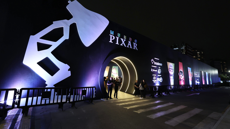 "Mundo Pixar" estreia em São Paulo com experiência "instagramavél" para os fãs - The Walt Disney Company