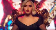 Kiernan  Shipka como Sabrina no clipe Straight To Hell - YouTube