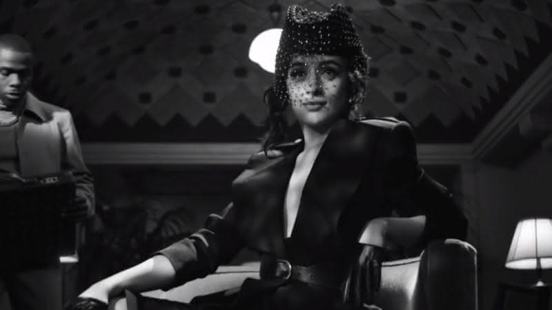 Camila Cabello no clipe de My Oh My - YouTube