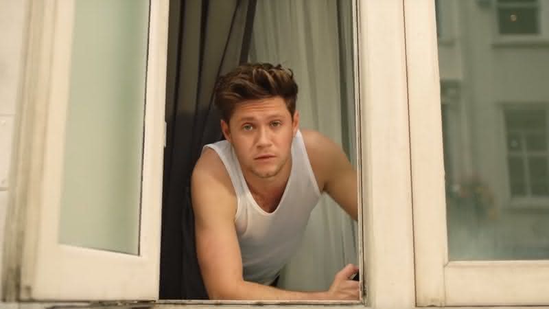 Niall Horan no clipe de Nice To Meet Ya - YouTube