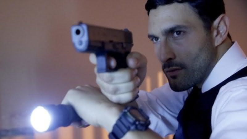 Noah Mills na série The Enemy Within - NBC