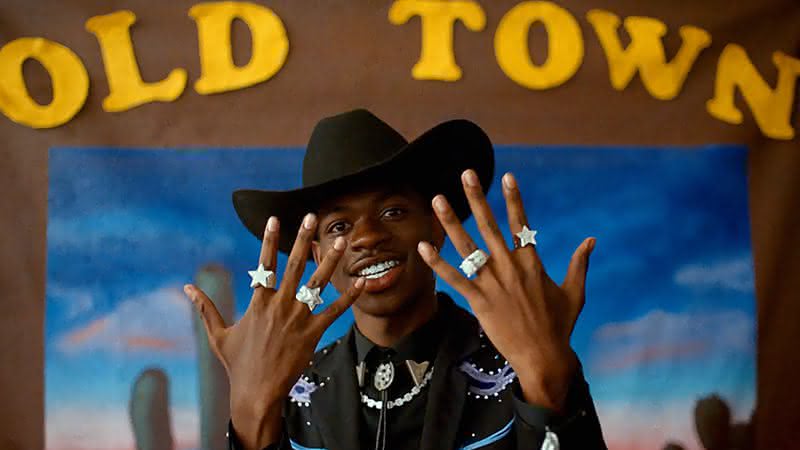 Lil Nas X no clipe de Old Town Road. Crédito: Reprodução/YouTube