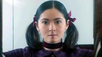 "Órfã 2": Imagem dos bastidores mostra como Isabelle Fuhrman voltou a ser criança - Divulgação/Diamond Filmes