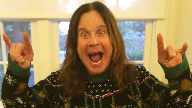 Ozzy Osbourne aparece em clima natalino em foto postada nas redes sociais - Reprodução/Instagram