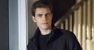 Paul Wesley em cena de The Vampire Diaries - CW