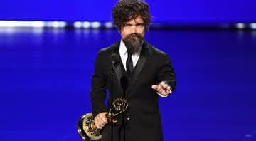 Peter Dinklage, de Game of Thrones, recebe prêmio no Emmy 2019 - Kevin Winter/Getty Images