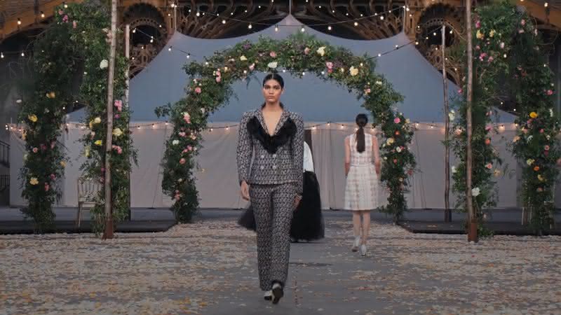 Rayana Negrine: filha de empregada doméstica é destaque em desfile da Chanel - Divulgação