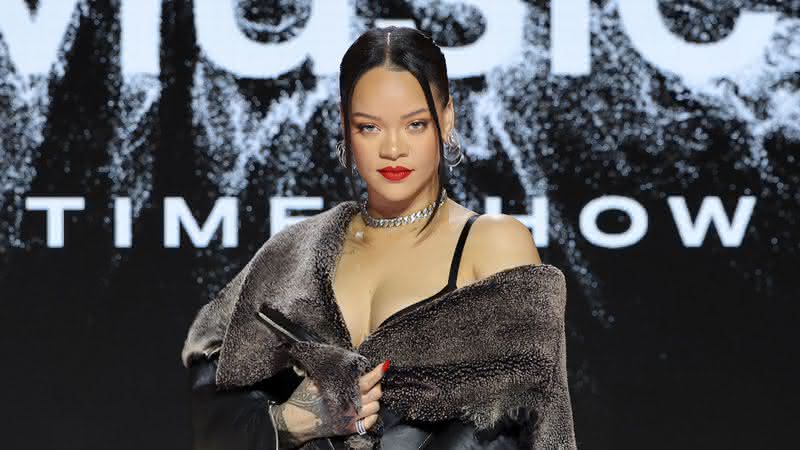 Rihanna revelou o tempo de duração do sua apresentação no SuperBowl 2023 - Reprodução: Mike Coppola/Getty Images