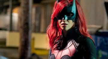 Atriz denunciou posturas abusivas da equipe da série "Batwoman" - (Divulgação/CW)