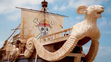 Saiba como visitar o Going Merry, de "One Piece", que está em exibição na Praia de Copacabana, no Rio de Janeiro - Divulgação/Netflix