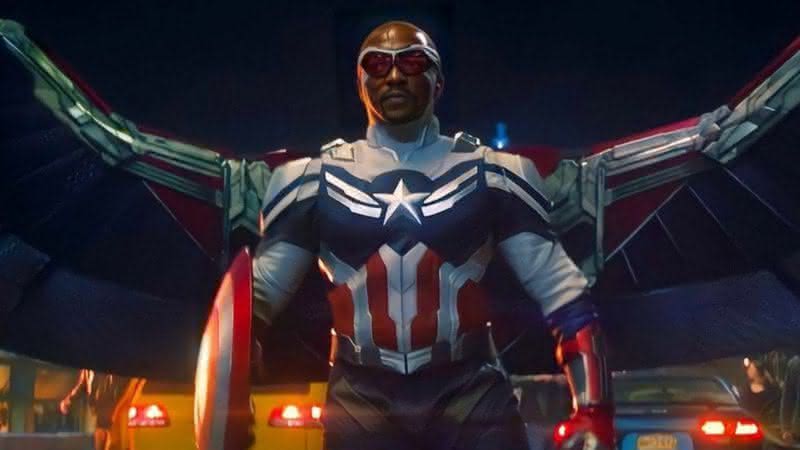 Sam Wilson (Anthony Mackie) como Capitão América na série "Falcão e o Soldado Invernal" - (Divulgação/Marvel Studios)