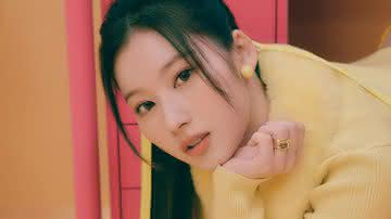 Sana, do grupo de K-pop TWICE, completa 26 anos nesta quinta-feira (29) - Reprodução: JYP Entertainment