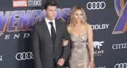 Scarlett Johansson e seu noivo, Colin Jost - YouTube