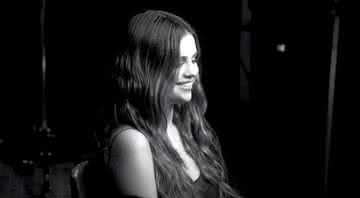 Selena Gomez nos bastidores de Lose You To Love Me - YouTube