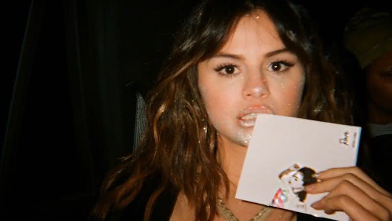 Selena Gomez divulgou seu terceiro álbum solo, Rare, na madrugada desta sexta-feira (10) - Instagram