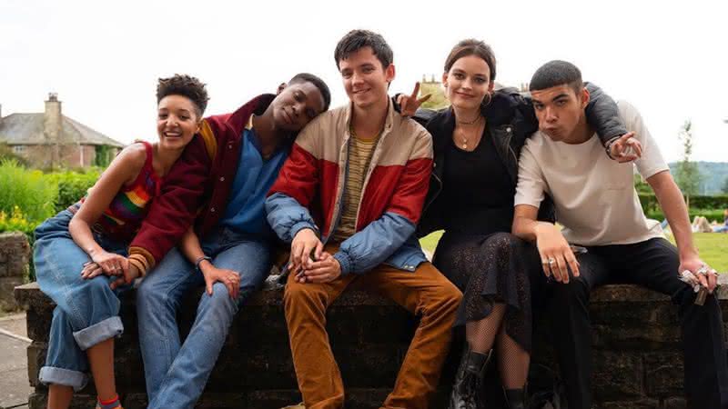 Elenco de SexEducation nos bastidores da segunda temporada - Divulgação/Netflix