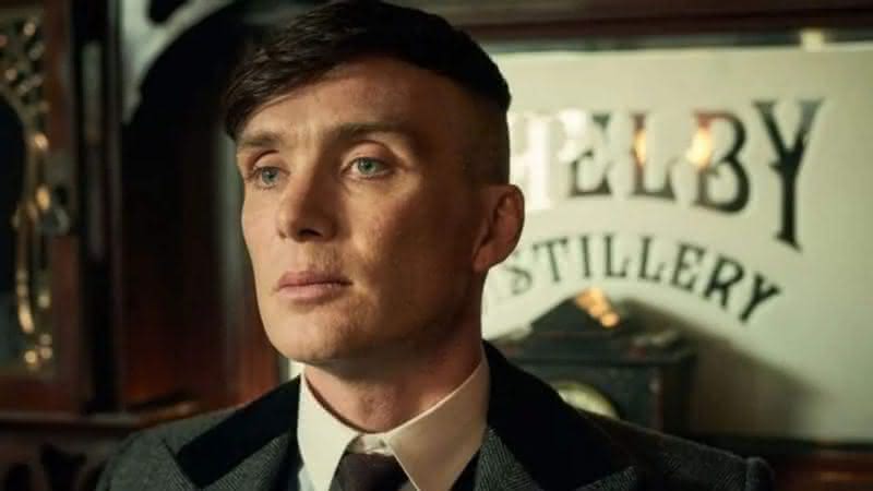 Cillian Murphy interpreta o protagonista Tommy em "Pinky Blinders" - Divulgação/BBC