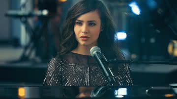 Sofia Carson agradece apoio dos fãs e fala sobre música para "Continência ao Amor" - Divulgação/Netflix