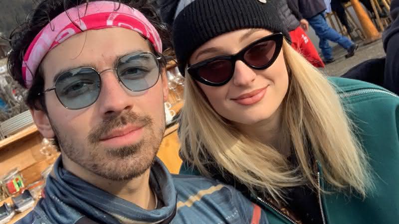 Joe Jonas e Sophie Turner em publicação nas redes sociais - Instagram