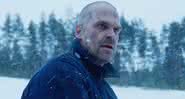 Jim Hopper (David Harbour) aparece vivo na nova prévia de Stranger Things 4 - YouTube