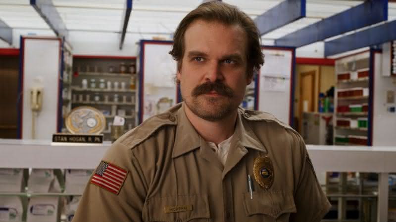 David Harbour revela que Hopper terá momento de "quase ressurreição" em "Stranger Things" - Divulgação/Netflix