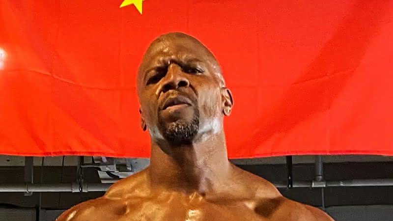 Terry Crews postou foto com a bandeira chinesa - Reprodução/Instagram