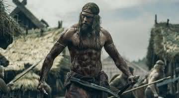 Alexander Skarsgard como príncipe Viking em “The Northman” - (Divulgação/Focus Feature)