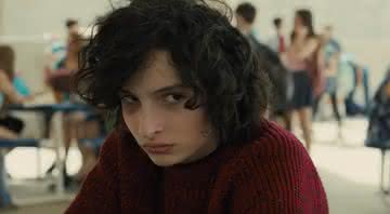 Finn Wolfhard em O Pintassilgo, que estreia no dia 10 de outubro - Reprodução/Warner Bros.